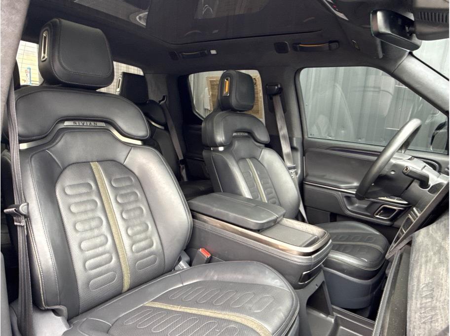 2022 Rivian R1T Launch Edition - Photo 22