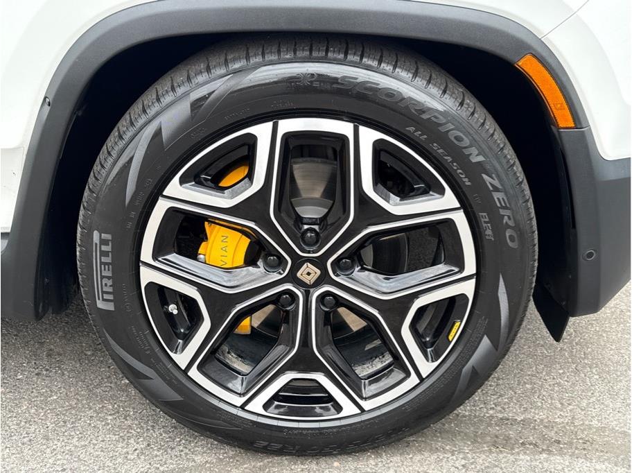 2022 Rivian R1T Launch Edition - Photo 25