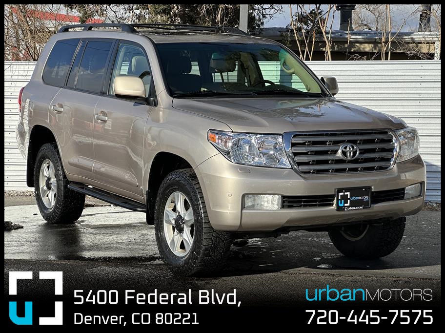 2011 Toyota Land Cruiser Base's photo