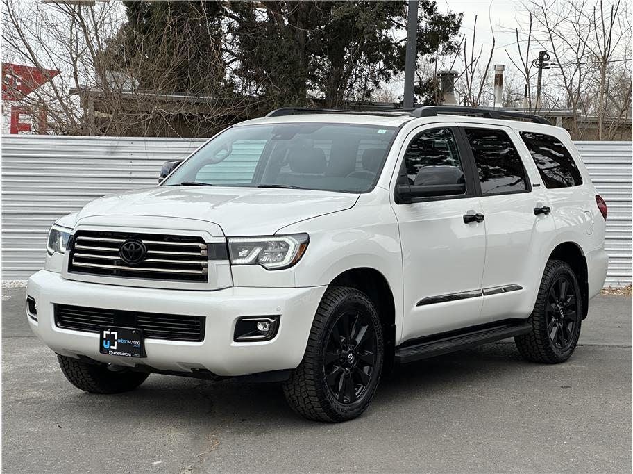 2021 Toyota Sequoia Nightshade - Photo 6