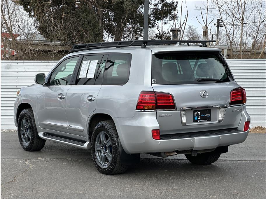 2008 Lexus LX 570 - Photo 12