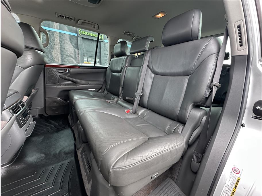 2008 Lexus LX 570 - Photo 16