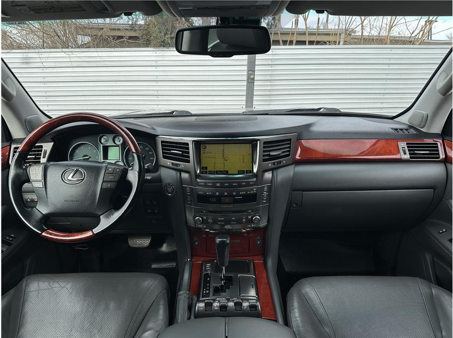 2008 Lexus LX 570 - Photo 21