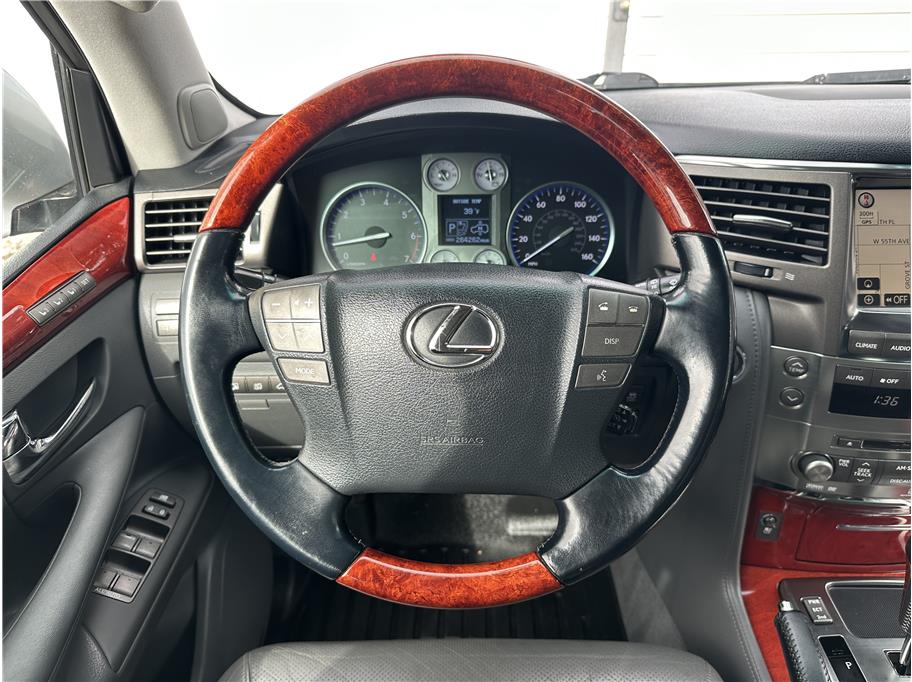 2008 Lexus LX 570 - Photo 22