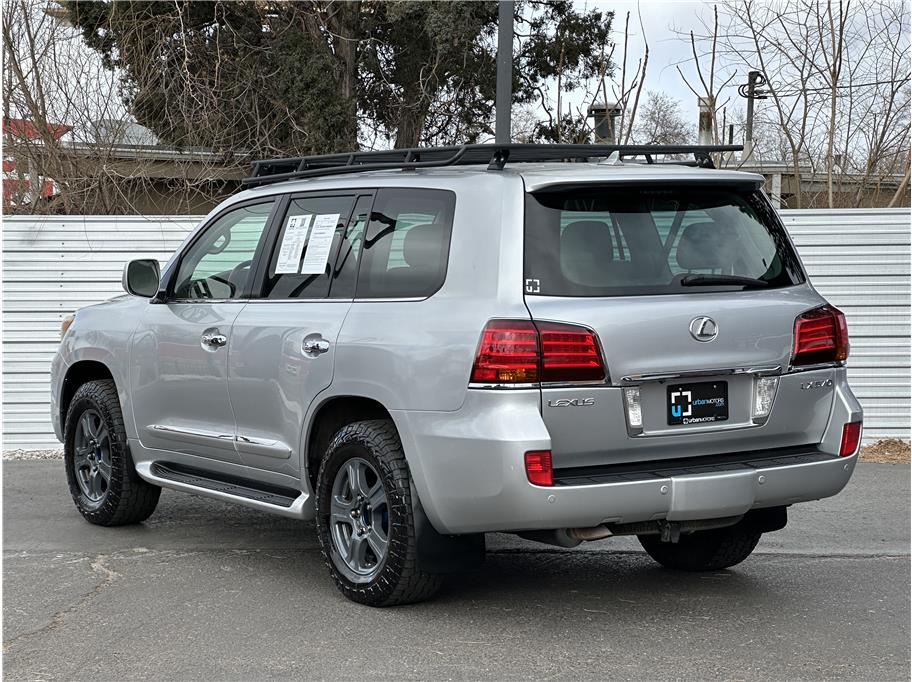 2008 Lexus LX 570 - Photo 3