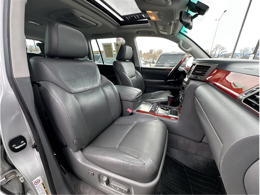 2008 Lexus LX 570 - Photo 4