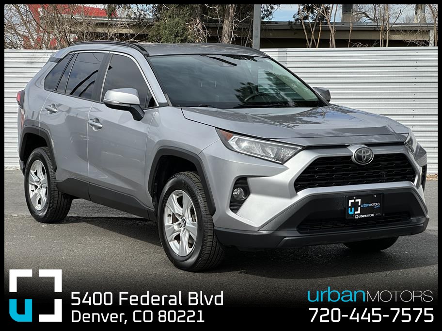 2020 Toyota RAV4 XLE