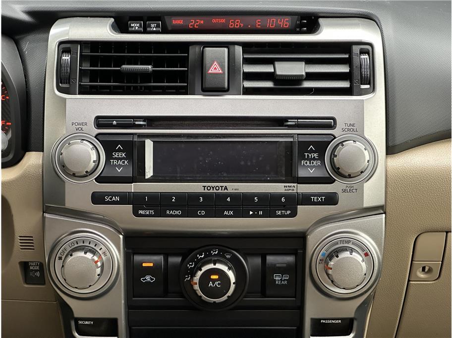 2012 Toyota 4Runner SR5 - Photo 24