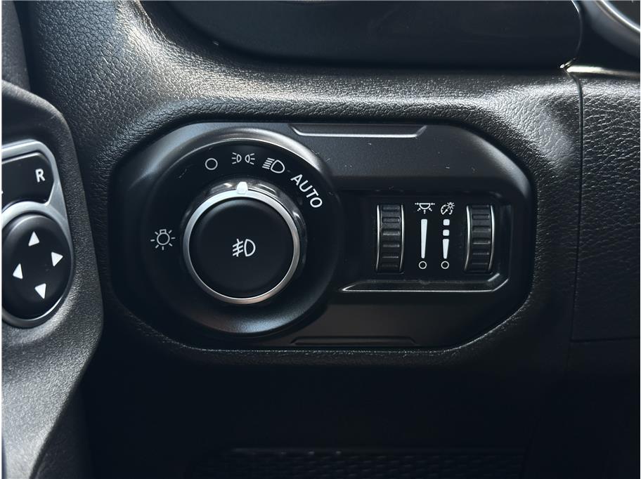 2021 Jeep Wrangler Unlimited Rubicon 392 - Photo 29