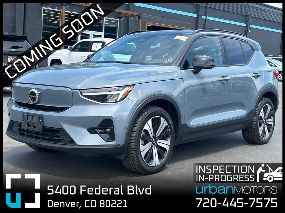 2023 Volvo XC40's photo