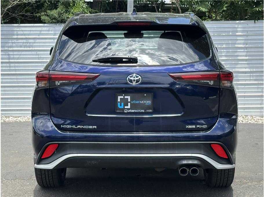 2025 Toyota Highlander XSE - Photo 11