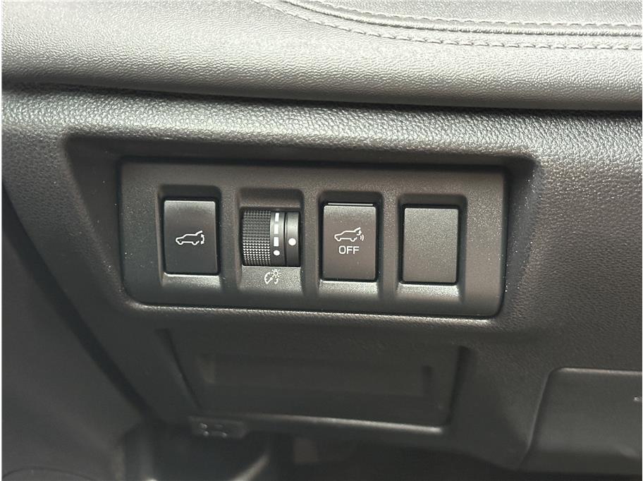 2021 Subaru Outback Limited - Photo 27