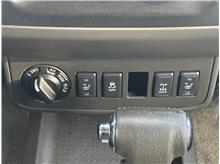 Vehicle Thumb #26