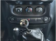 Vehicle Thumb #22