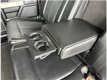 Vehicle Thumb #17