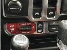 Vehicle Thumb #23