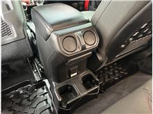 Vehicle Thumb #25