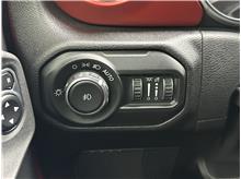 Vehicle Thumb #27
