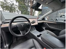 Vehicle Thumb #14
