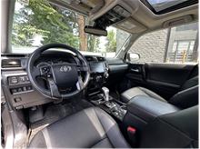 Vehicle Thumb #14