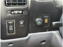 Vehicle Thumb #22
