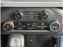 Vehicle Thumb #26