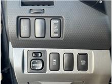 Vehicle Thumb #26