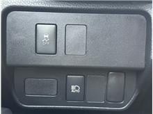 Vehicle Thumb #23
