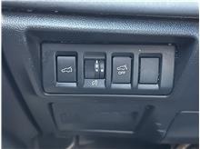 Vehicle Thumb #27