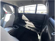 Vehicle Thumb #16