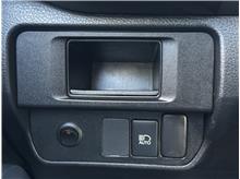 Vehicle Thumb #24