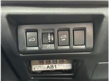 Vehicle Thumb #26