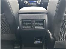 Vehicle Thumb #26