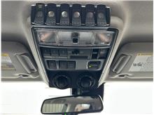 Vehicle Thumb #27
