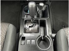 Vehicle Thumb #26