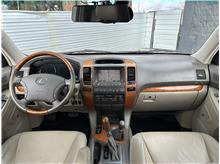 Vehicle Thumb #20
