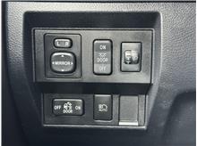 Vehicle Thumb #26