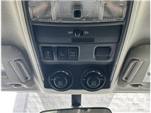 Vehicle Thumb #24