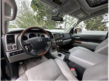 Vehicle Thumb #14