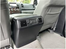 Vehicle Thumb #18