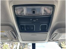 Vehicle Thumb #26