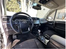 Vehicle Thumb #14
