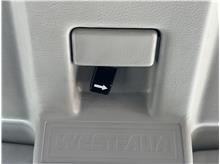 Vehicle Thumb #23