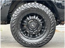 Vehicle Thumb #26