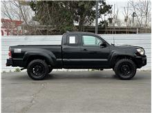 Vehicle Thumb #9