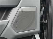 Vehicle Thumb #31