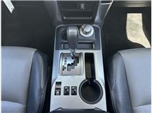 Vehicle Thumb #25