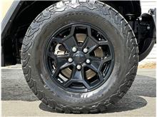 Vehicle Thumb #28