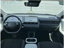Vehicle Thumb #16