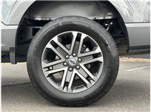 Vehicle Thumb #27